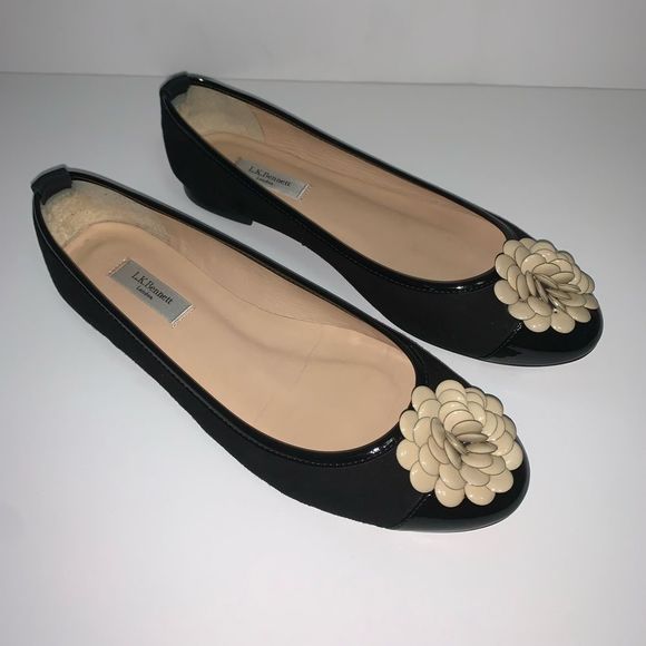 LK BENNETT Black Flat - Picture 2 of 5
